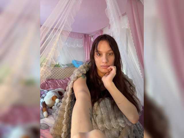 renasara's BongaCams show and profile