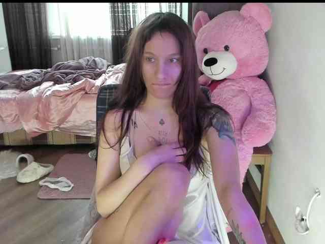 ALYONA_GIRL webcam