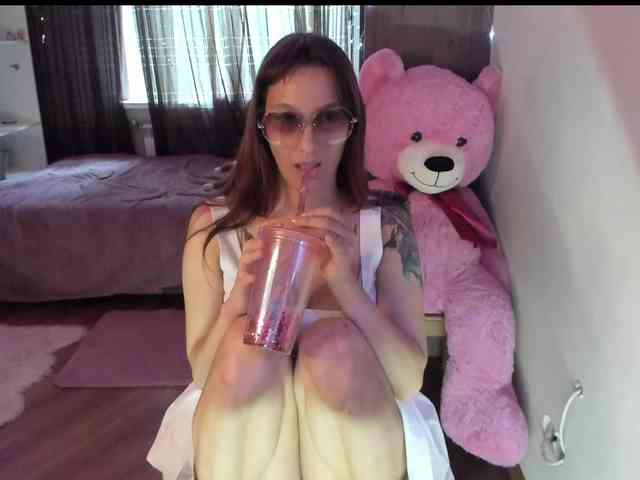 ALYONA_GIRL webcam