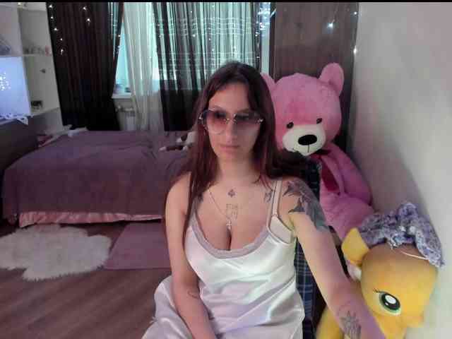 ALYONA_GIRL webcam