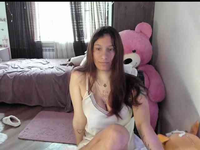ALYONA_GIRL webcam