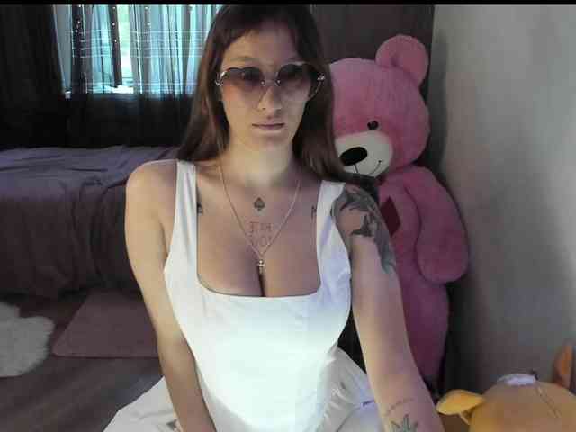 ALYONA_GIRL webcam
