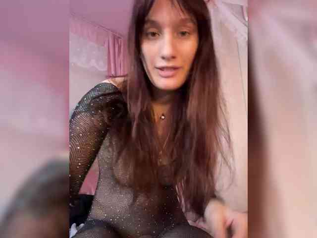 ALYONA_GIRL webcam