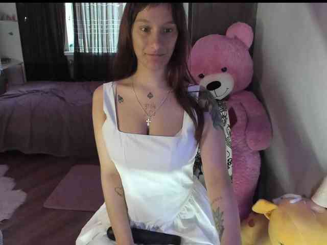 ALYONA_GIRL webcam
