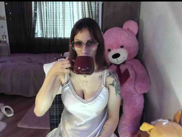 ALYONA_GIRL webcam