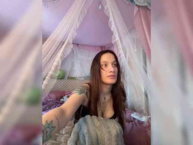 renasara Live Webcam on BongaCams