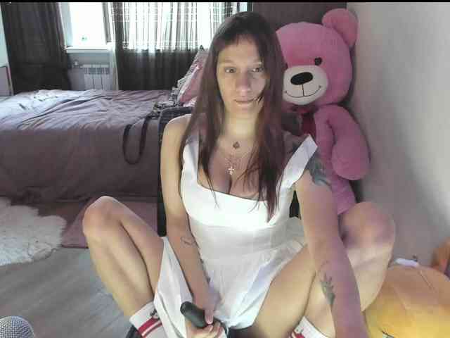 ALYONA_GIRL webcam