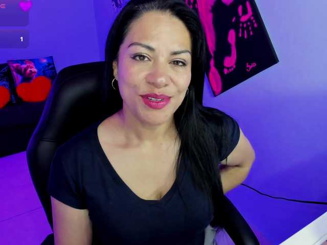  SusanRamirez chat room