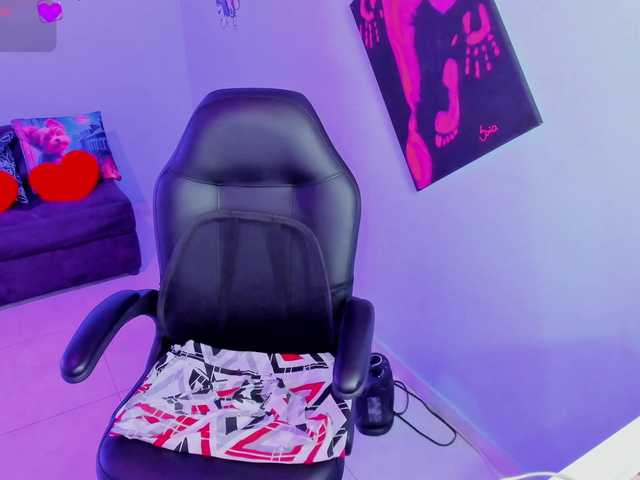  SusanRamirez chat room