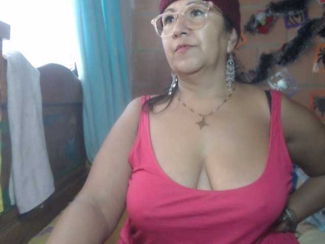 Meganny2023's BongaCams show and profile