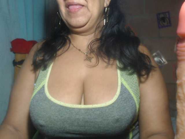 Meganny2023's BongaCams show and profile