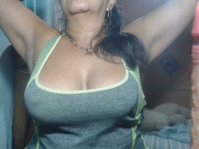 Meganny2023's BongaCams show and profile