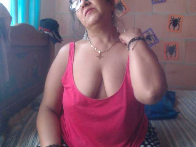 Meganny2023's BongaCams show and profile