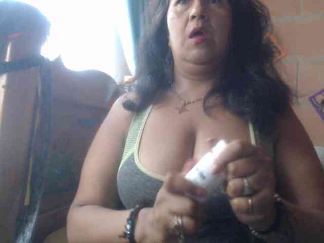 Meganny2023 Live Webcam on BongaCams