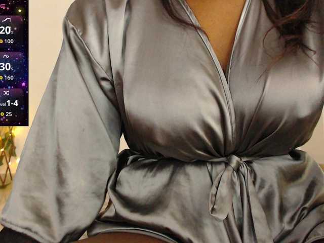 ebony-susy webcam bongacams model stream image