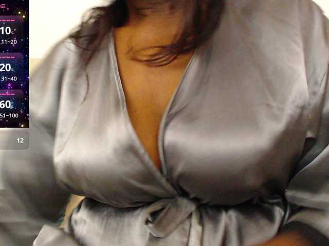 ebony-susy's BongaCams show and profile