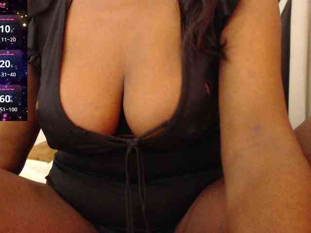 ebony-susy webcam