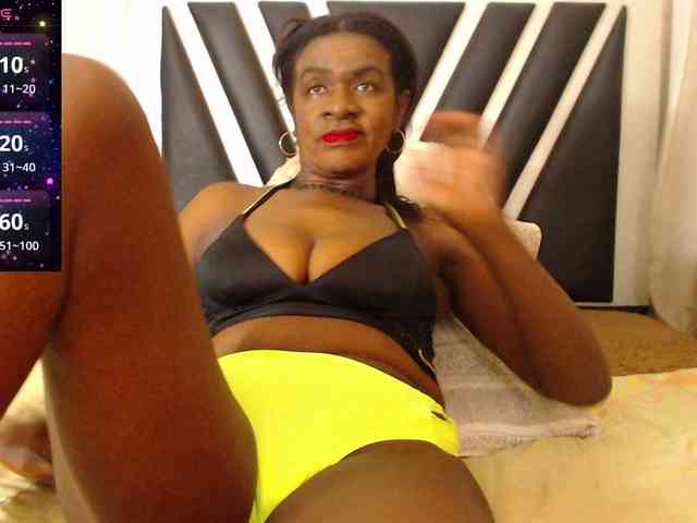 ebony-susy webcam