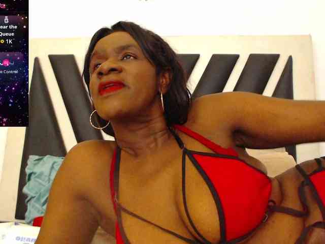 ebony-susy webcam