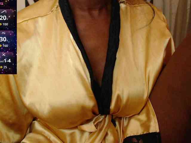 ebony-susy webcam