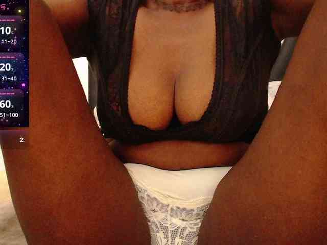 ebony-susy webcam