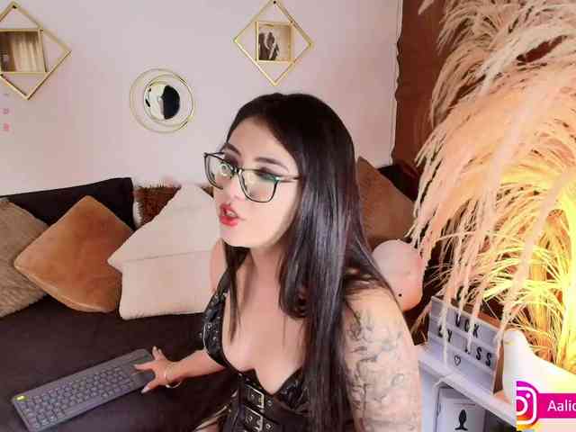 Shaved teens, Shaved latina, Group chat for 20 39 tokens, Full privates for..., stripchhat 7