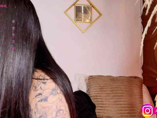 Aliceowenn Live Webcam on BongaCams