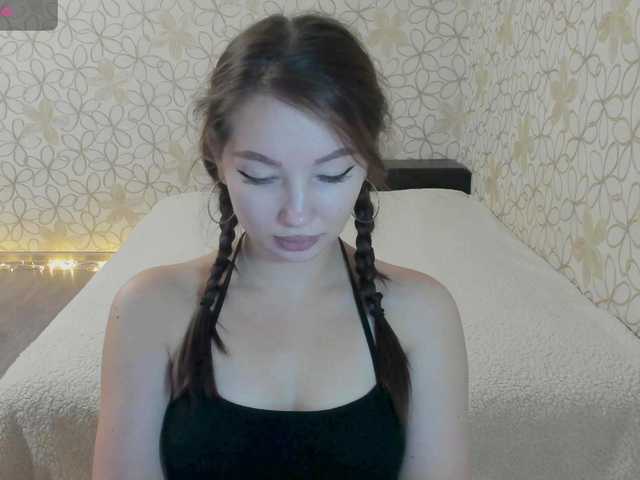 LissaCristal's BongaCams show and profile