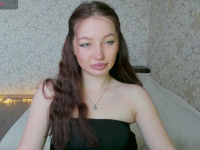 LissaCristal's BongaCams show and profile