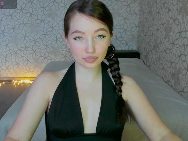 LissaCristal's BongaCams show and profile