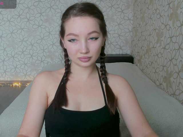 LissaCristal's BongaCams show and profile