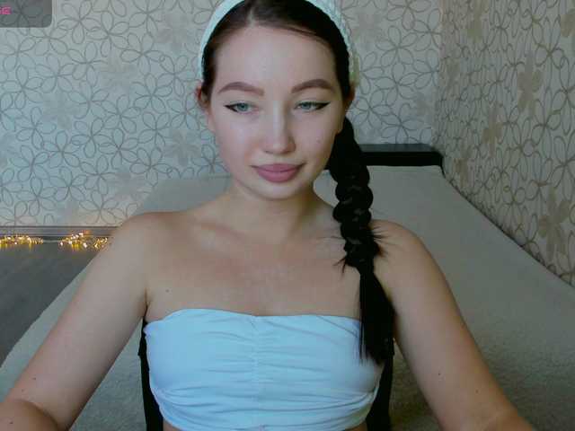 LissaCristal's BongaCams show and profile