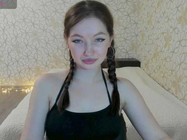LissaCristal's BongaCams show and profile