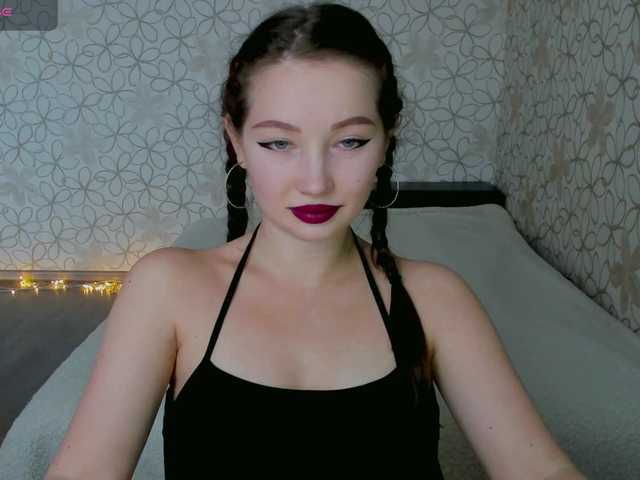 LissaCristal's BongaCams show and profile