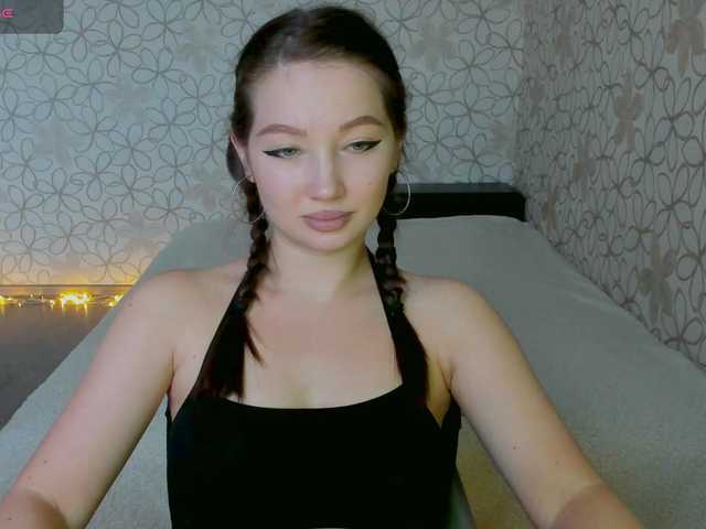LissaCristal's BongaCams show and profile