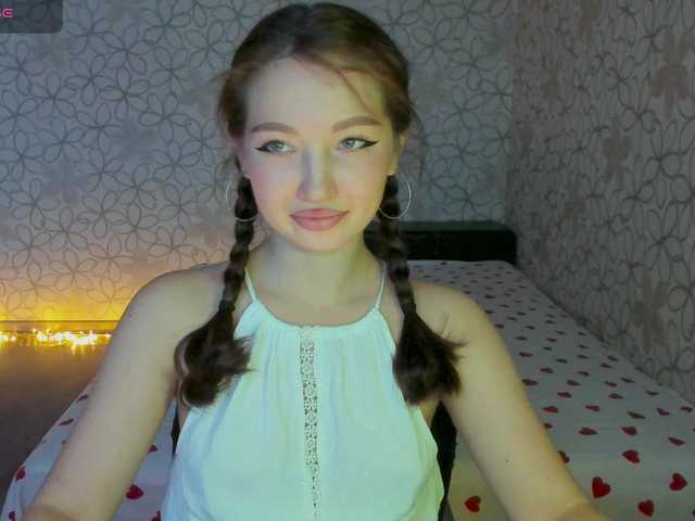 LissaCristal's BongaCams show and profile