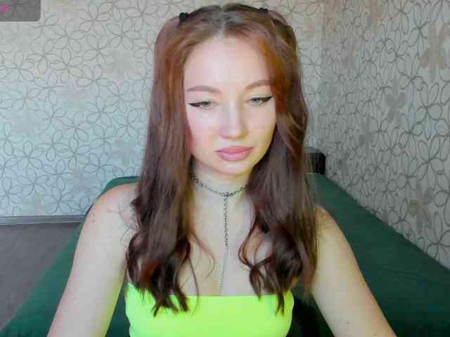 LissaCristal webcam