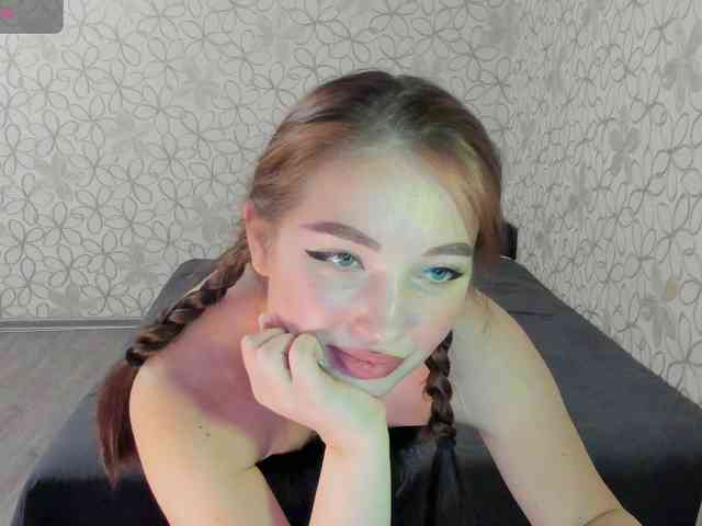LissaCristal webcam