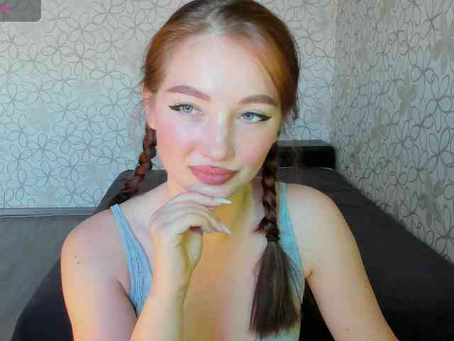 LissaCristal webcam