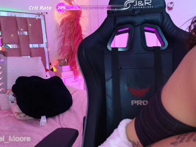 ArielMoore's BongaCams show and profile