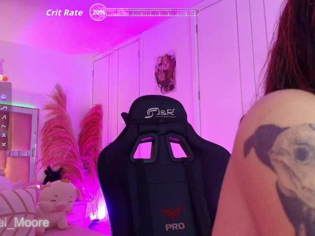 ArielMoore's BongaCams show and profile