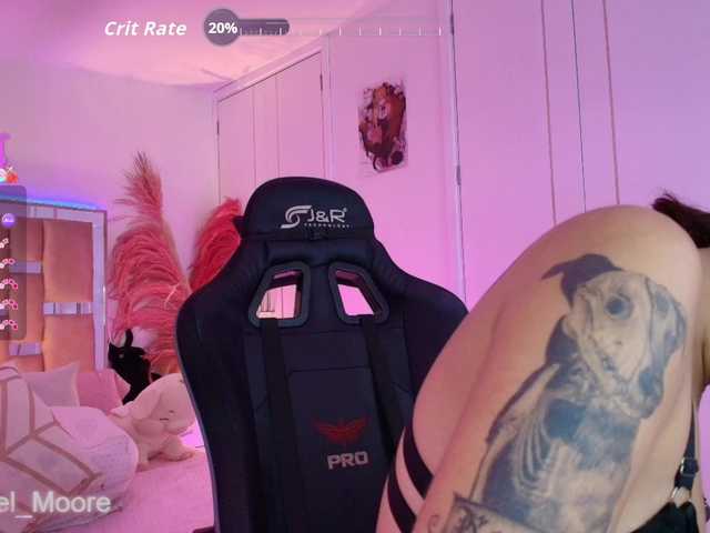 ArielMoore's BongaCams show and profile