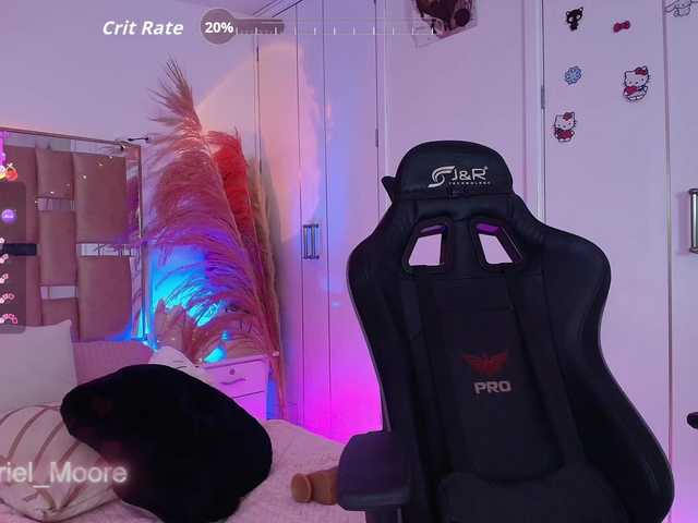 ArielMoore's BongaCams show and profile