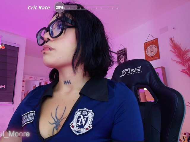  ArielMoore chat room