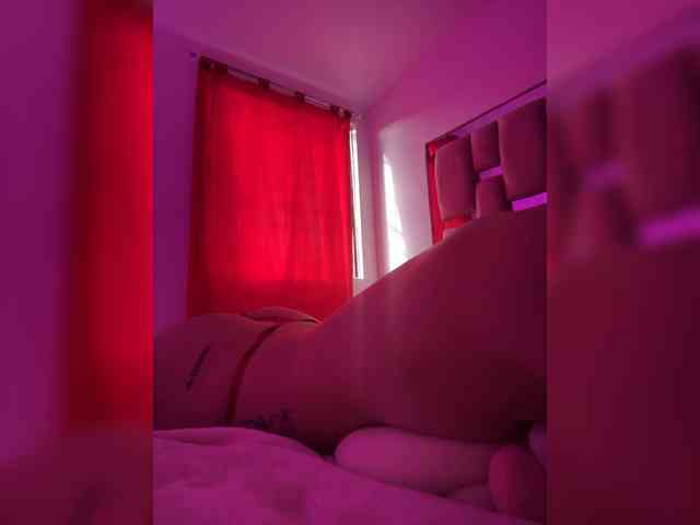 ArielMoore ArielMoore