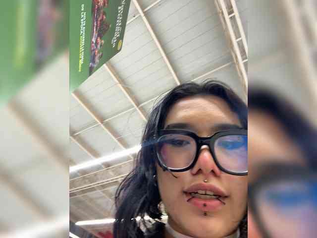 ArielMoore ArielMoore