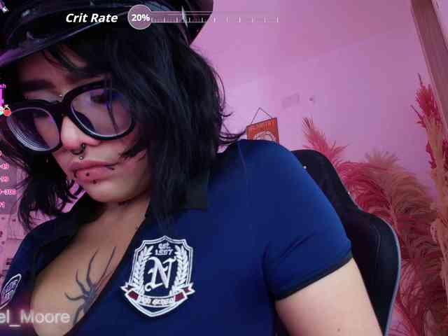 ArielMoore webcam