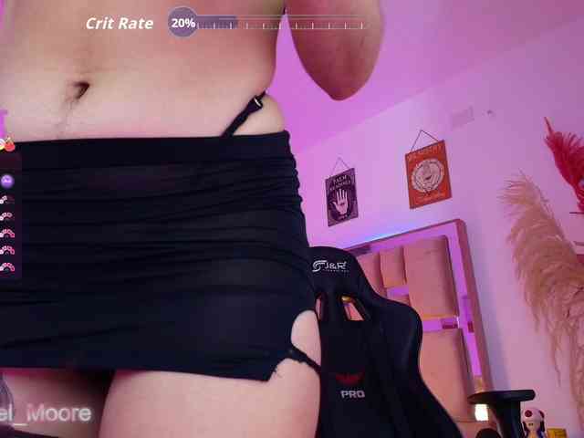 ArielMoore webcam