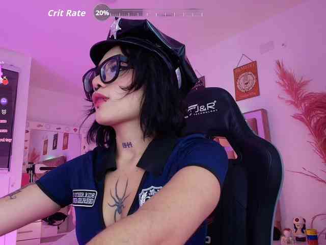 ArielMoore webcam