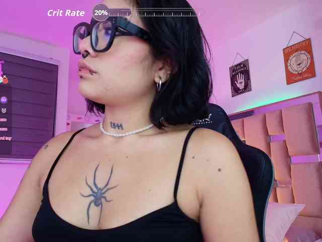 ArielMoore webcam